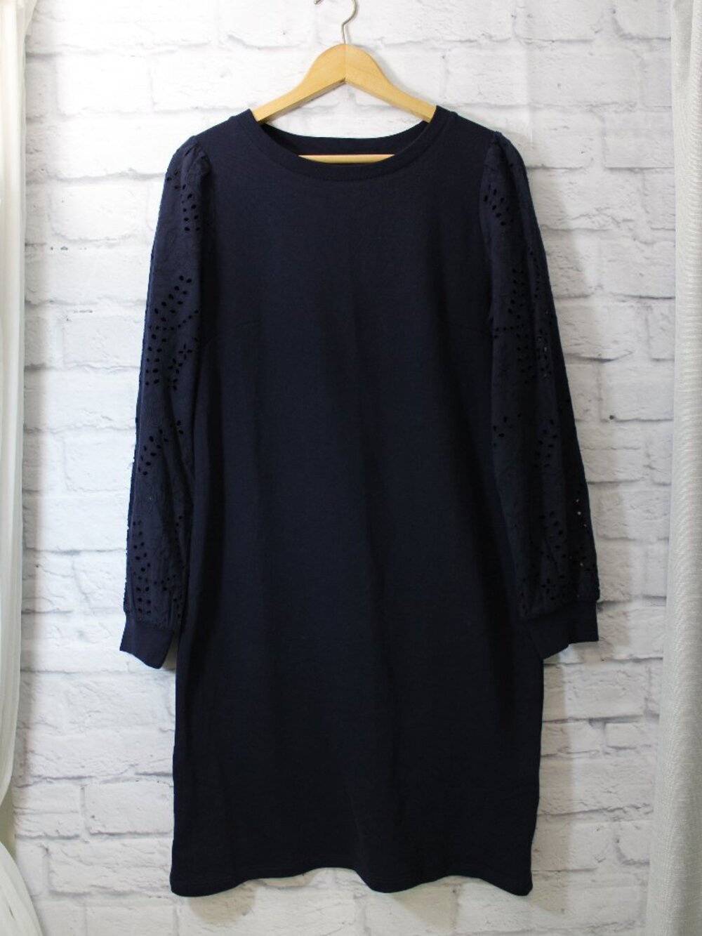 Talbots Medium Navy Blue Longsleeve Eyelet Terry Dress Simple Basic Classic